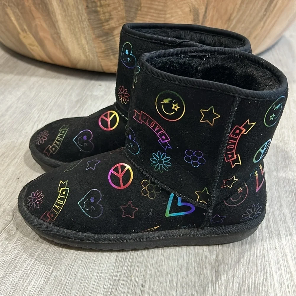 The children’s place girls chalet faux fur doodle boot